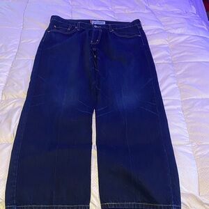 Vintage Levi's Men's Dark Blue Relaxed Jeans